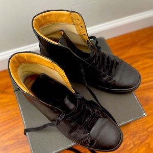 Men’s black leather high tops size 42